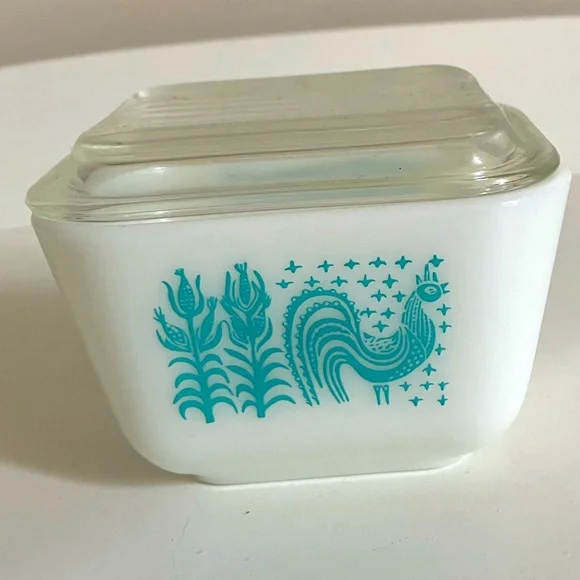 Pyrex Amish Butterprint 0502 Turquoise Refrigerator Dish W/ Lid Bright - Picture 1 of 7